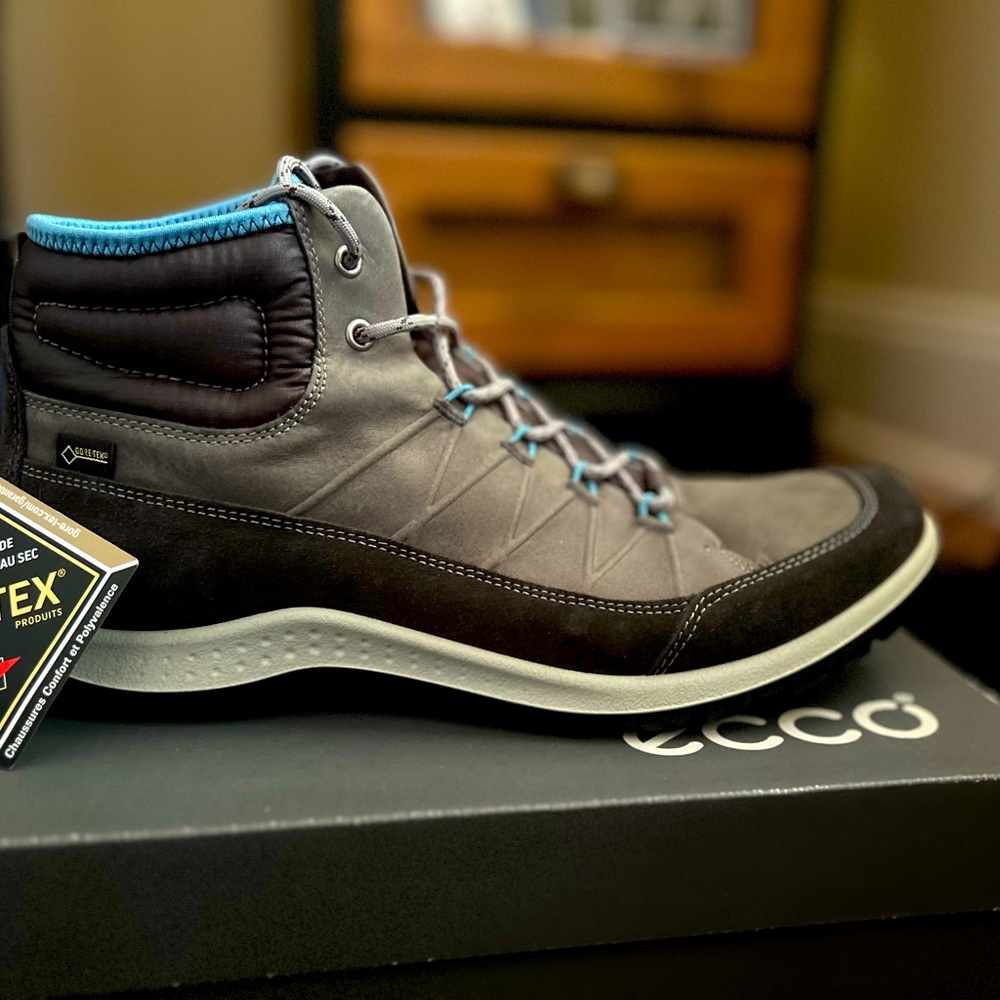 Ecco Aspina boot - size 42